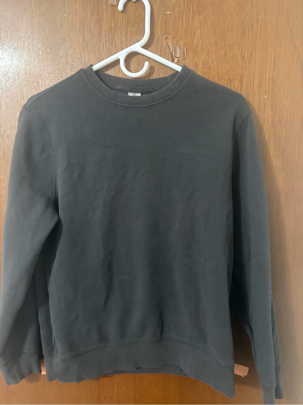 Hurley Men's Black Crewneck Sweatshirt with Subtle Logo